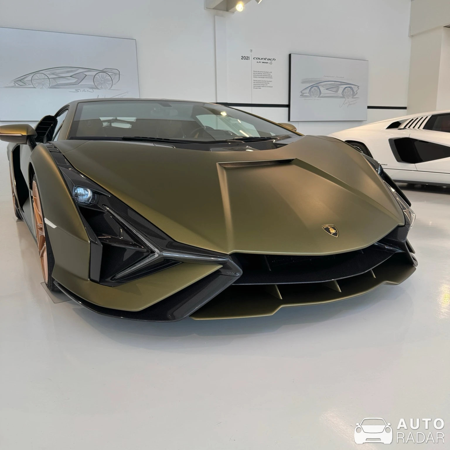Lamborghini Sián FKP 37 spotted in Sant'Agata Bolognese