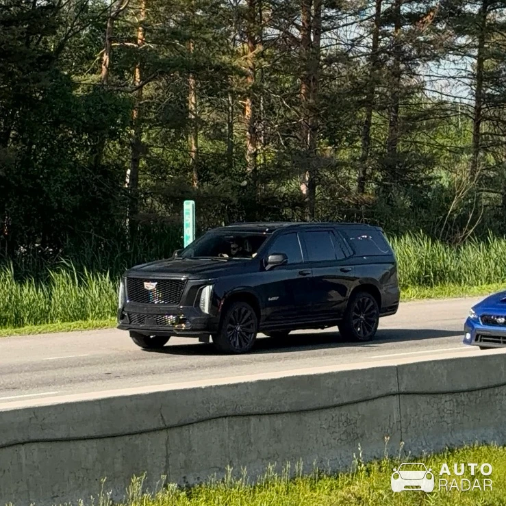 Cadillac Escalade-V spotted in Terrebonne