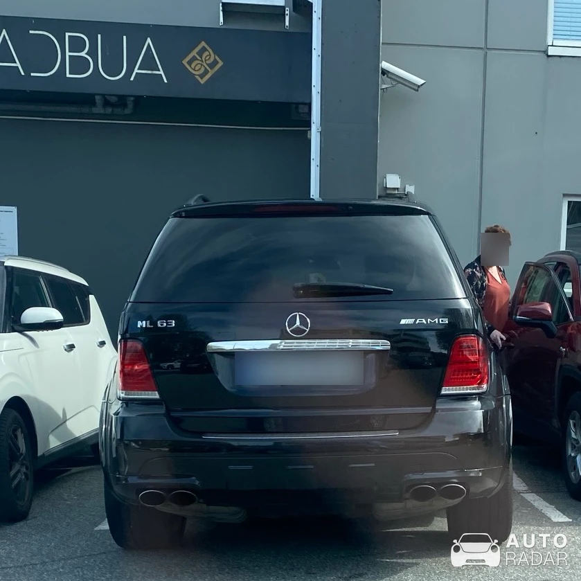 Mercedes-Benz ML 63 AMG W164 spotted in Stavanger