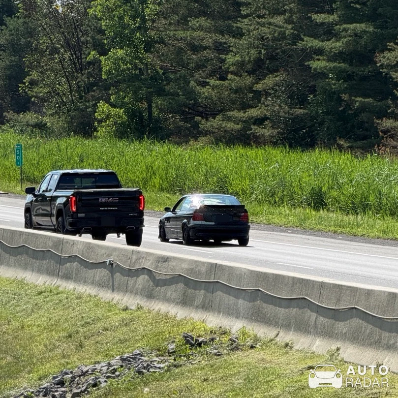 BMW M3 E36 spotted in Terrebonne