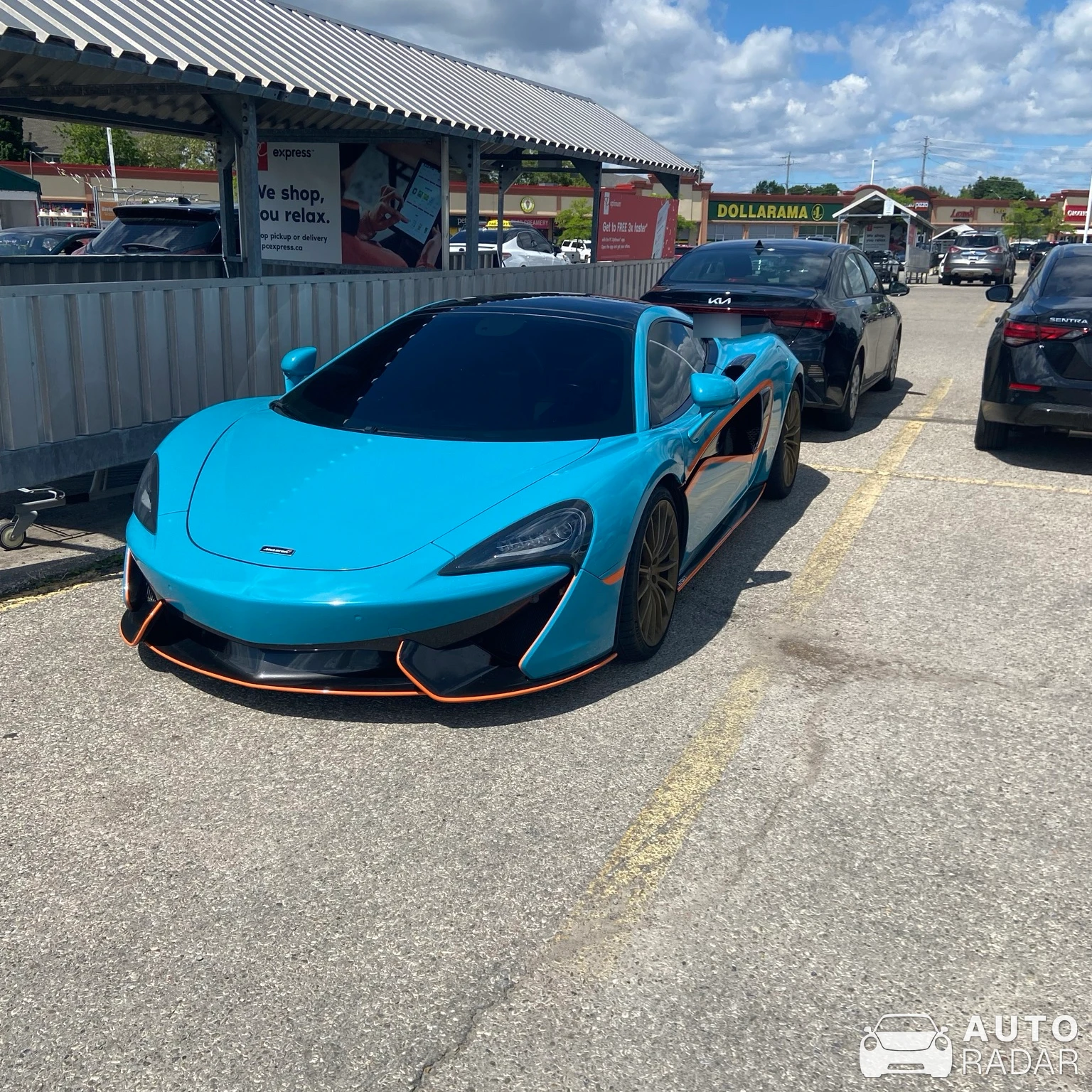 McLaren 570GT spotted in Kitchener