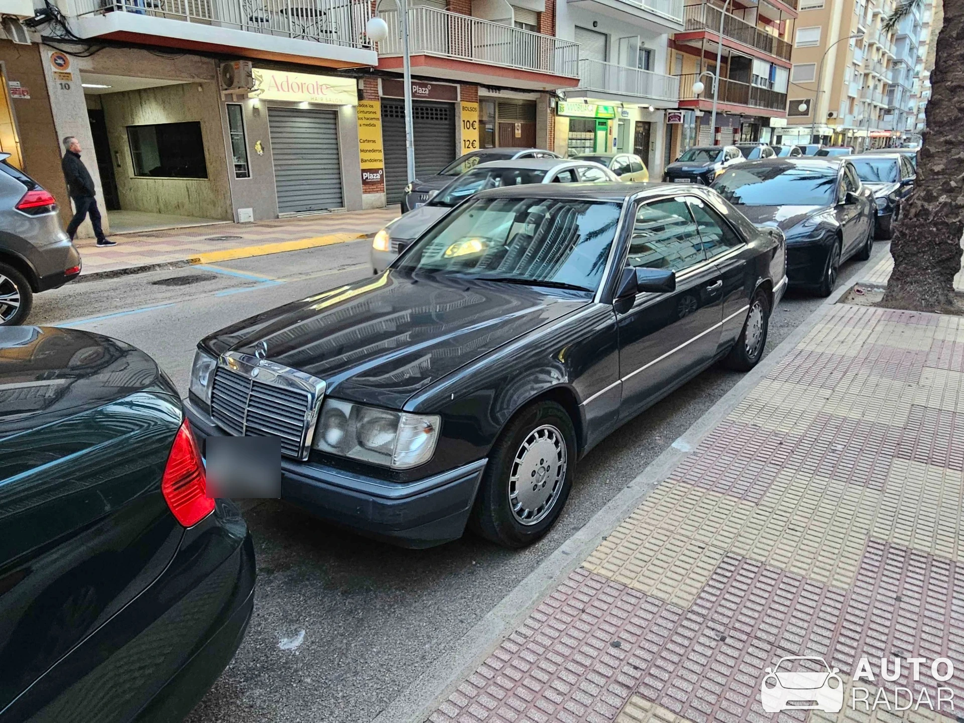 Mercedes-Benz E-Klasse W124 spotted in Cullera