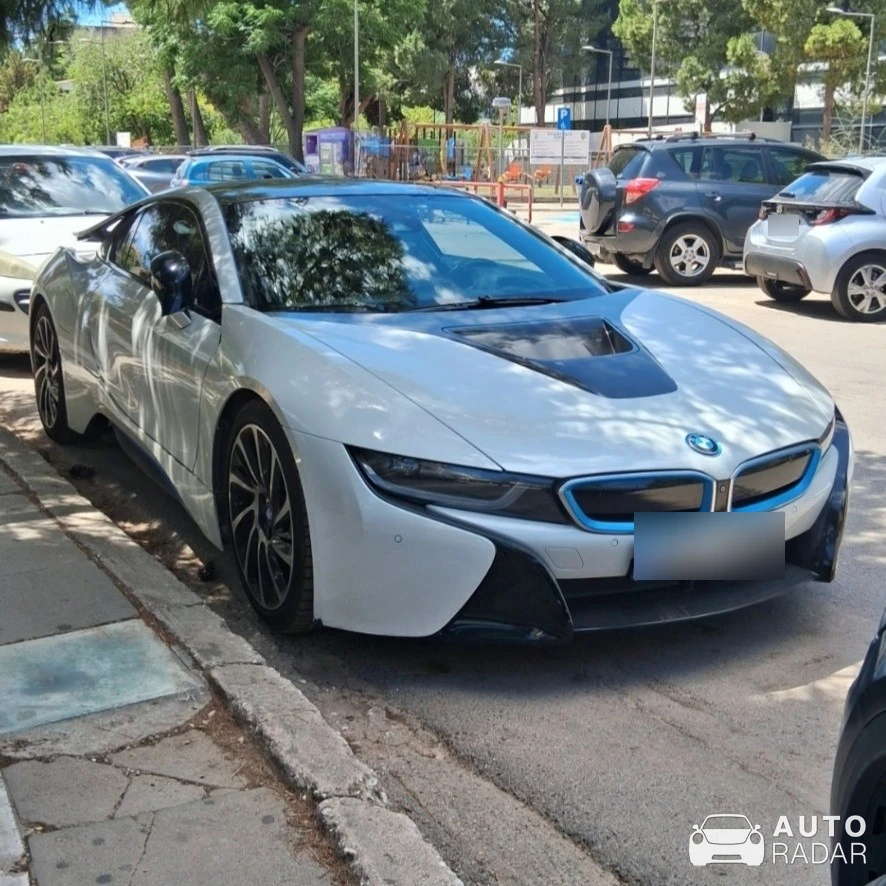 BMW i8 Roadster spotted in Glyfada
