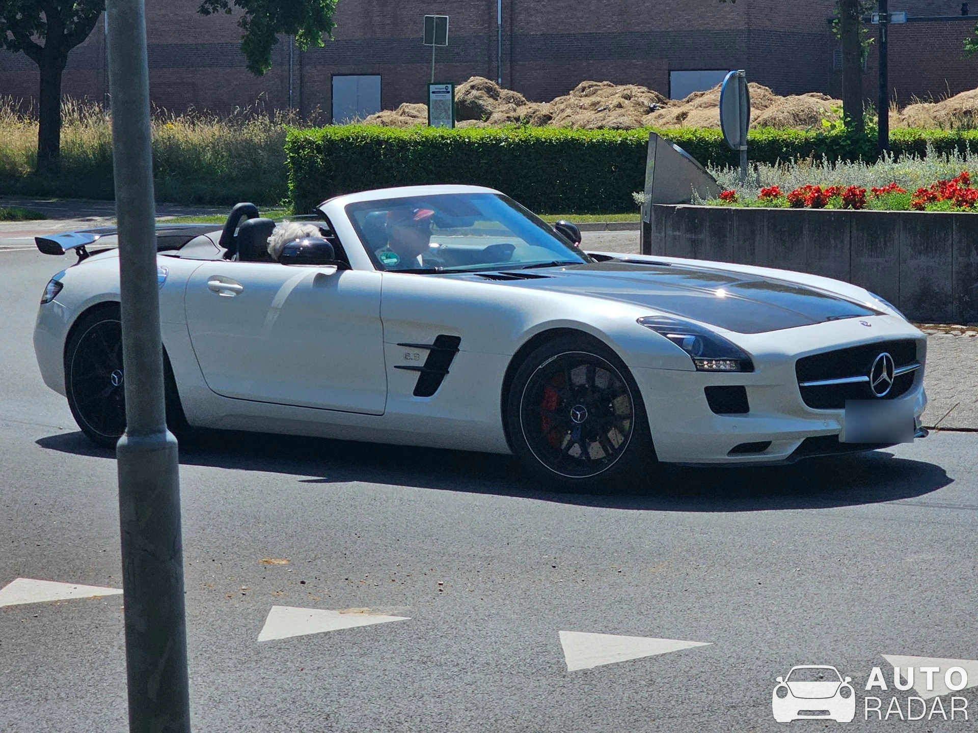Mercedes-Benz SLS AMG GT Roadster Final Edition spotted in Kerkrade
