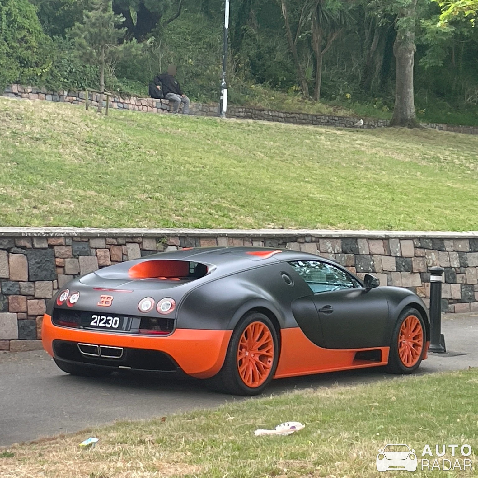 Bugatti Veyron 16.4 Super Sport L'Edition Spéciale Record du Monde spotted in St Helier