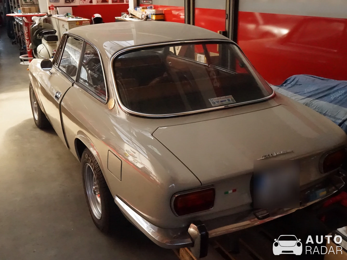 Alfa Romeo Giulia GT 1300 Junior spotted in Berliini
