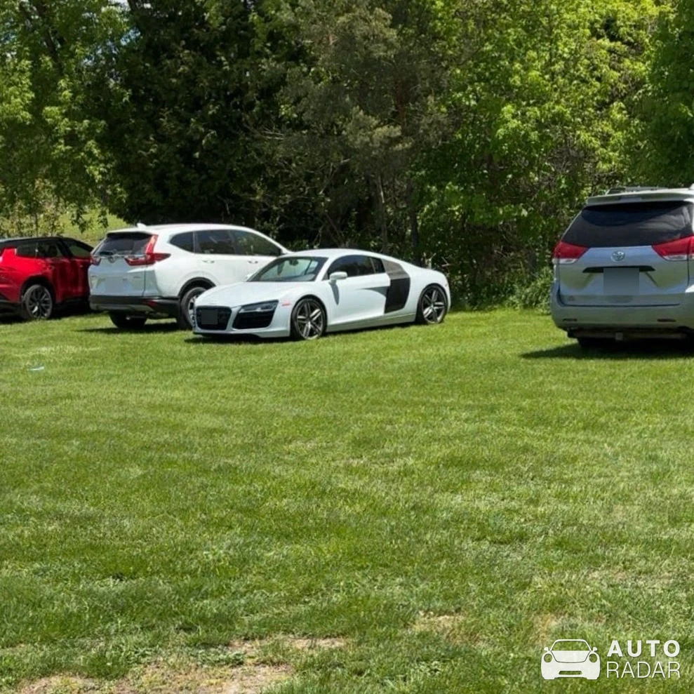 Audi R8 spotted in Richmond Hill