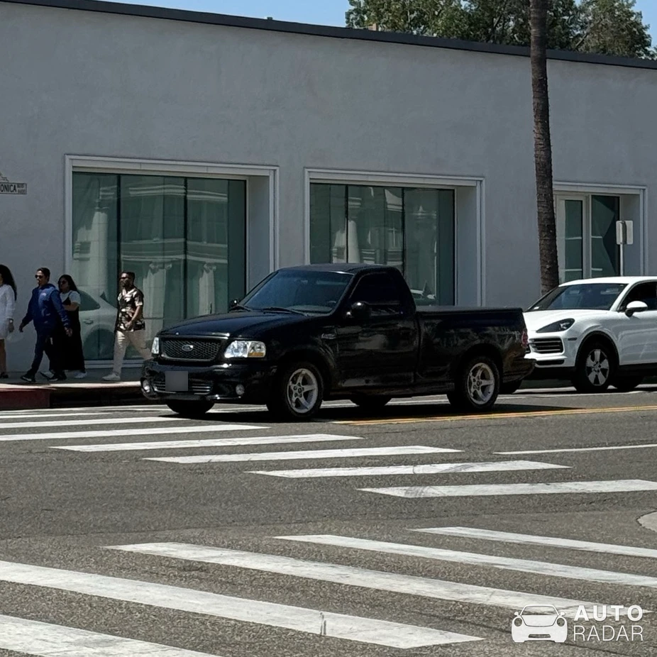 Ford F-150 SVT Lightning spotted in Beverly Hills