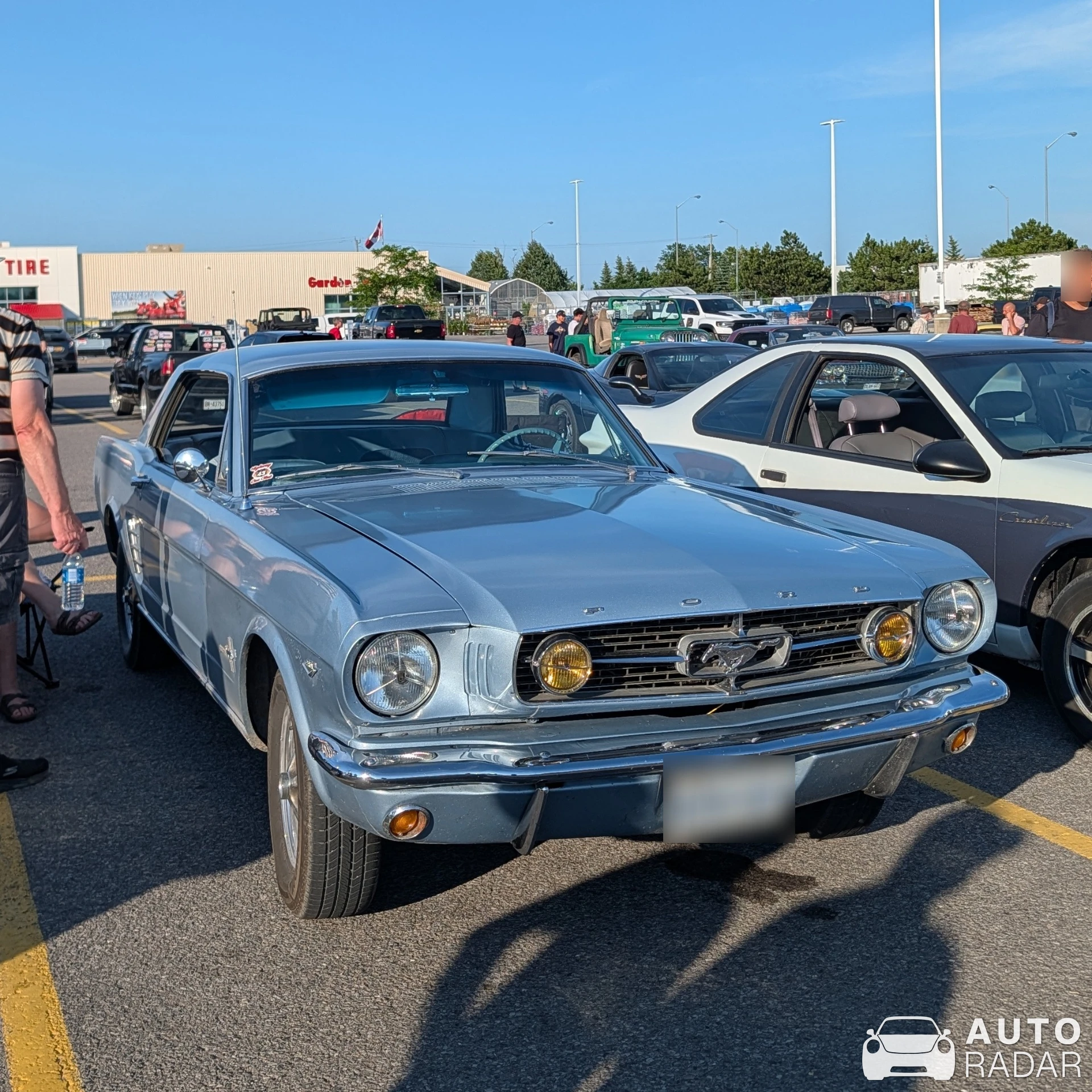 Ford Mustang Coupé 1966 spotted in Carleton Place