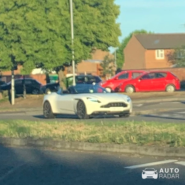 Aston Martin Vantage Roadster 2024 spotted in Swindon
