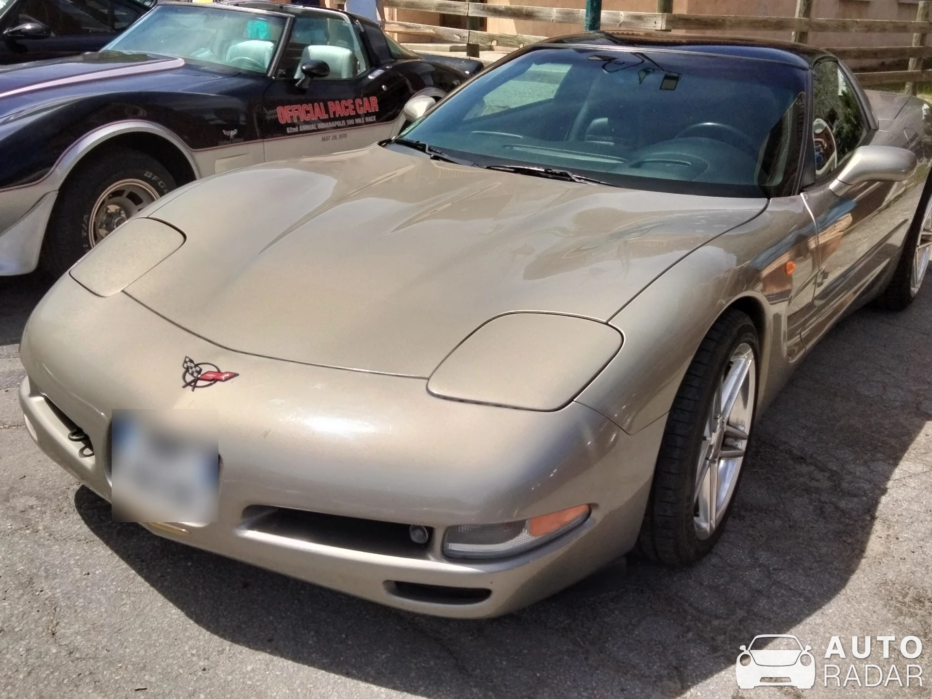 Chevrolet Corvette C5 spotted in Valloire