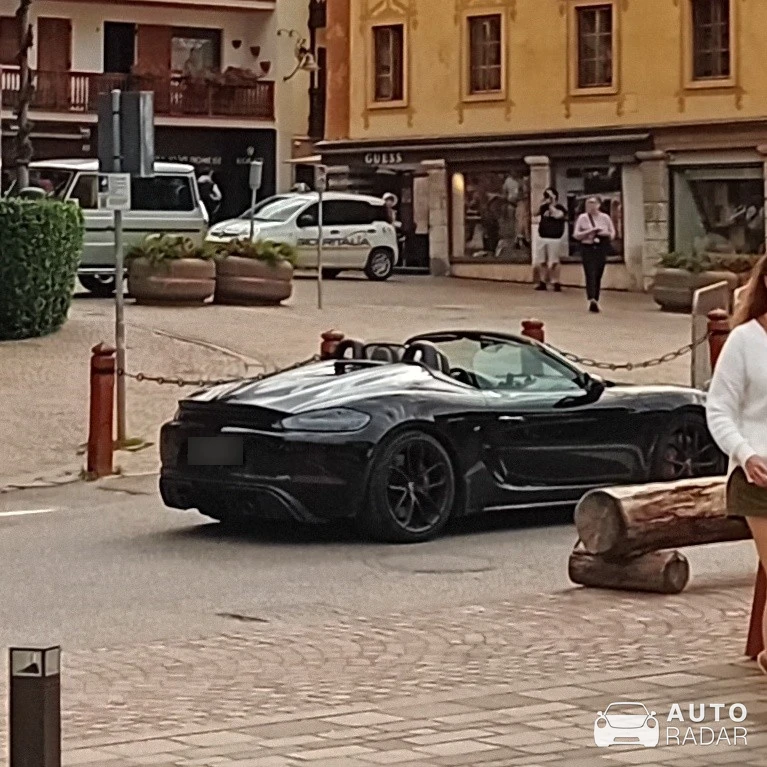 Porsche 718 Spyder spotted in Cortina d'Ampezzo