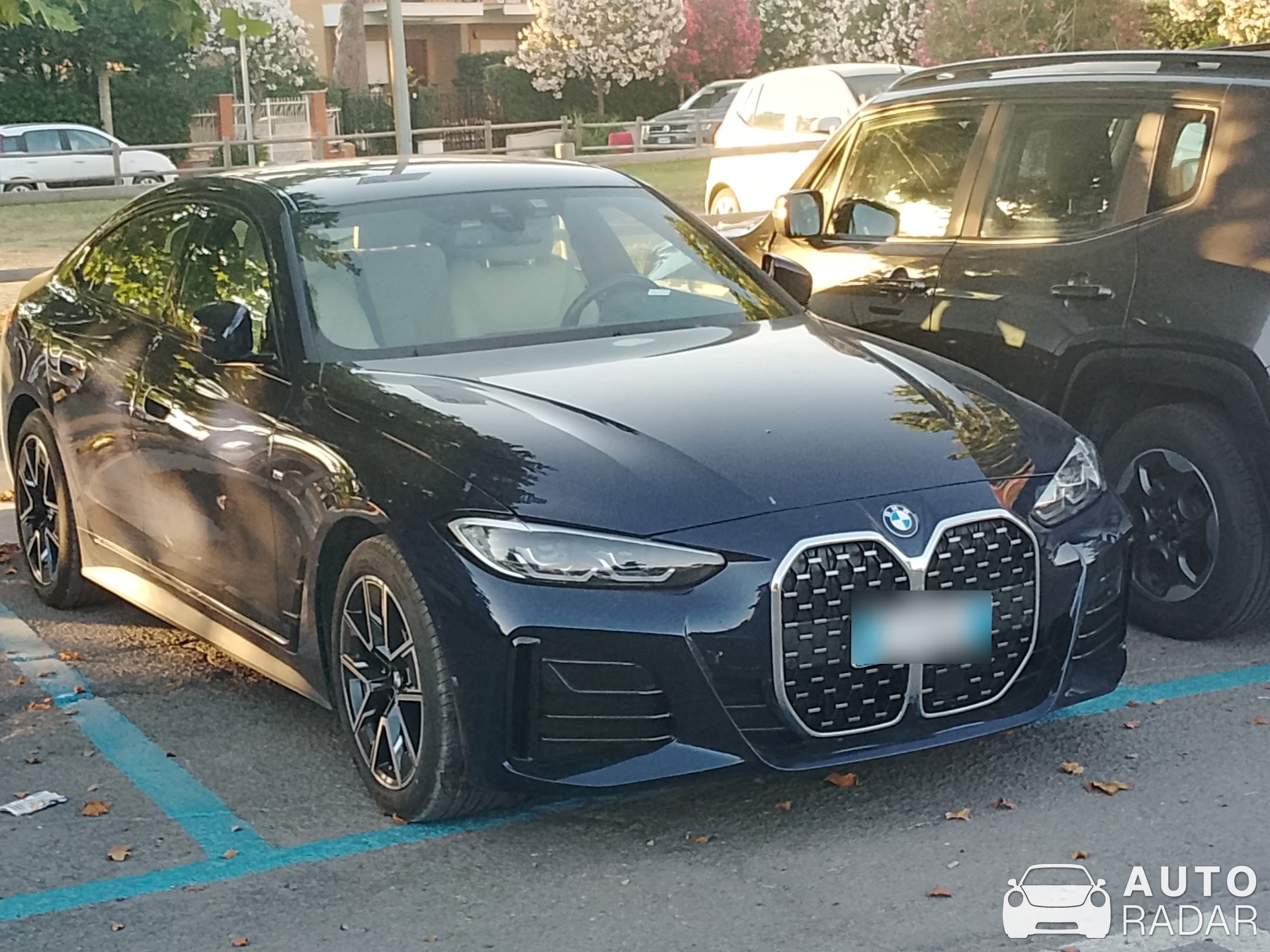 BMW 4 Series G22 Coupé spotted in Tarquinia