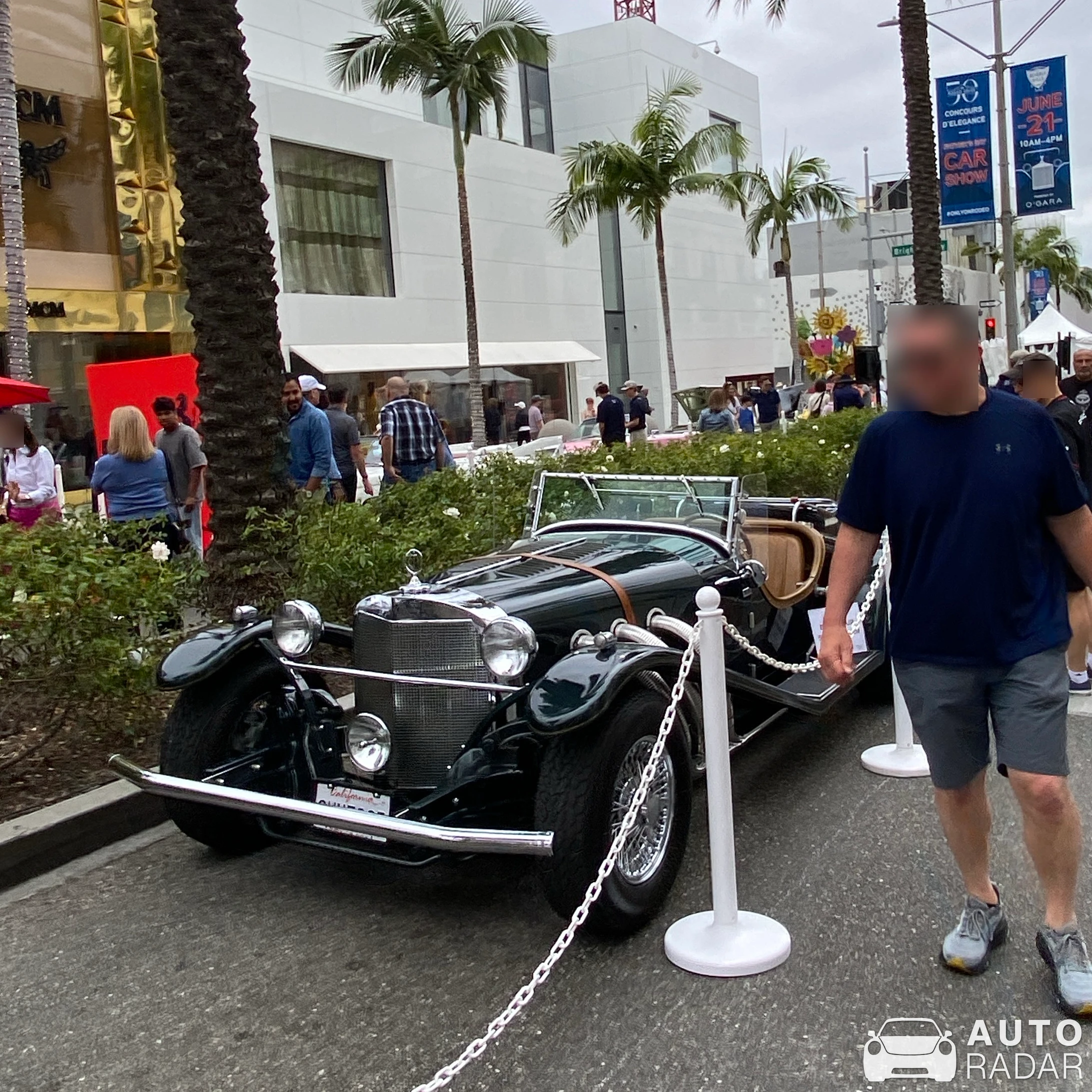 Mercedes-Benz 540 spotted in Beverly Hills