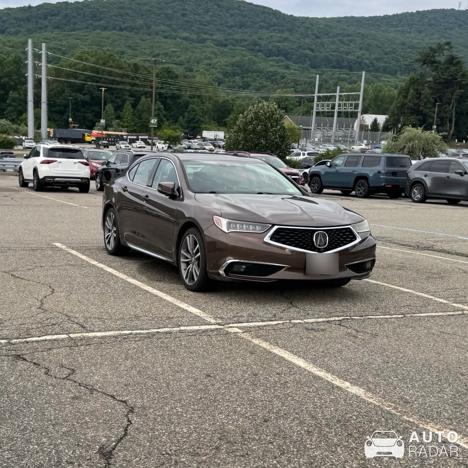 Acura TLX spotted in Woodbury