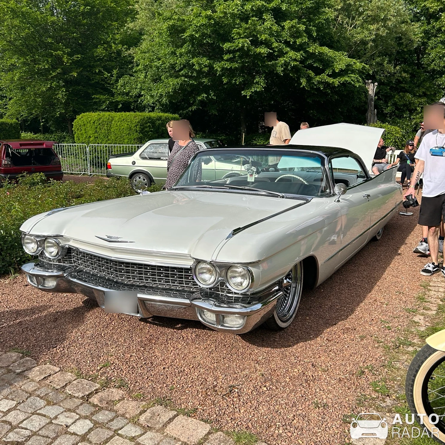 Cadillac Series 62 Coupe spotted in Lichtenstein/Sachsen
