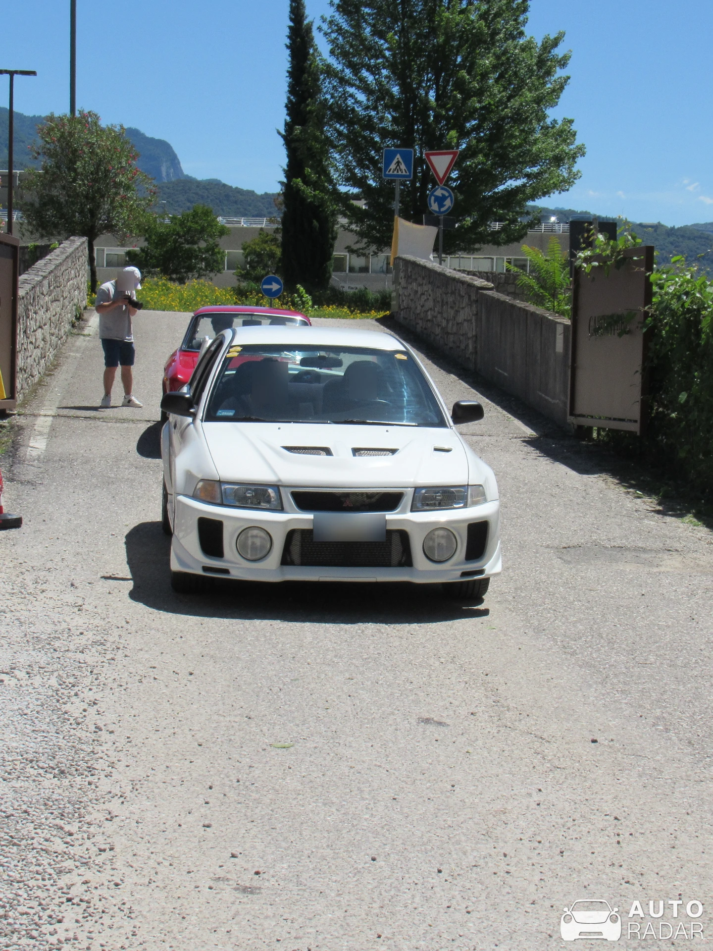 Mitsubishi Lancer Evolution V spotted in Riva del Garda