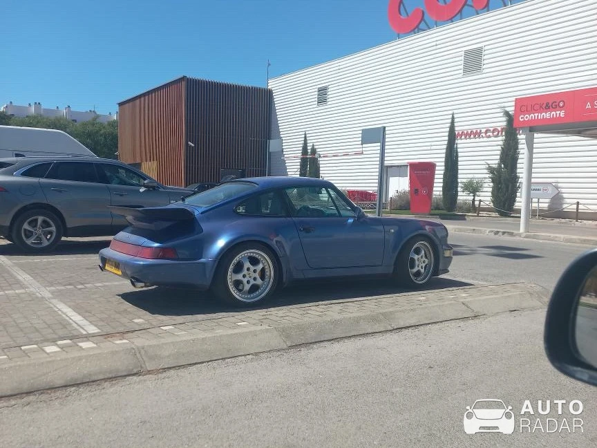 Porsche 964 Turbo 3.3 spotted in Portimão, Portugal