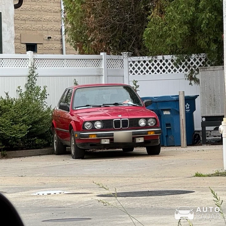 BMW 3 Series E30 spotted in Warrington