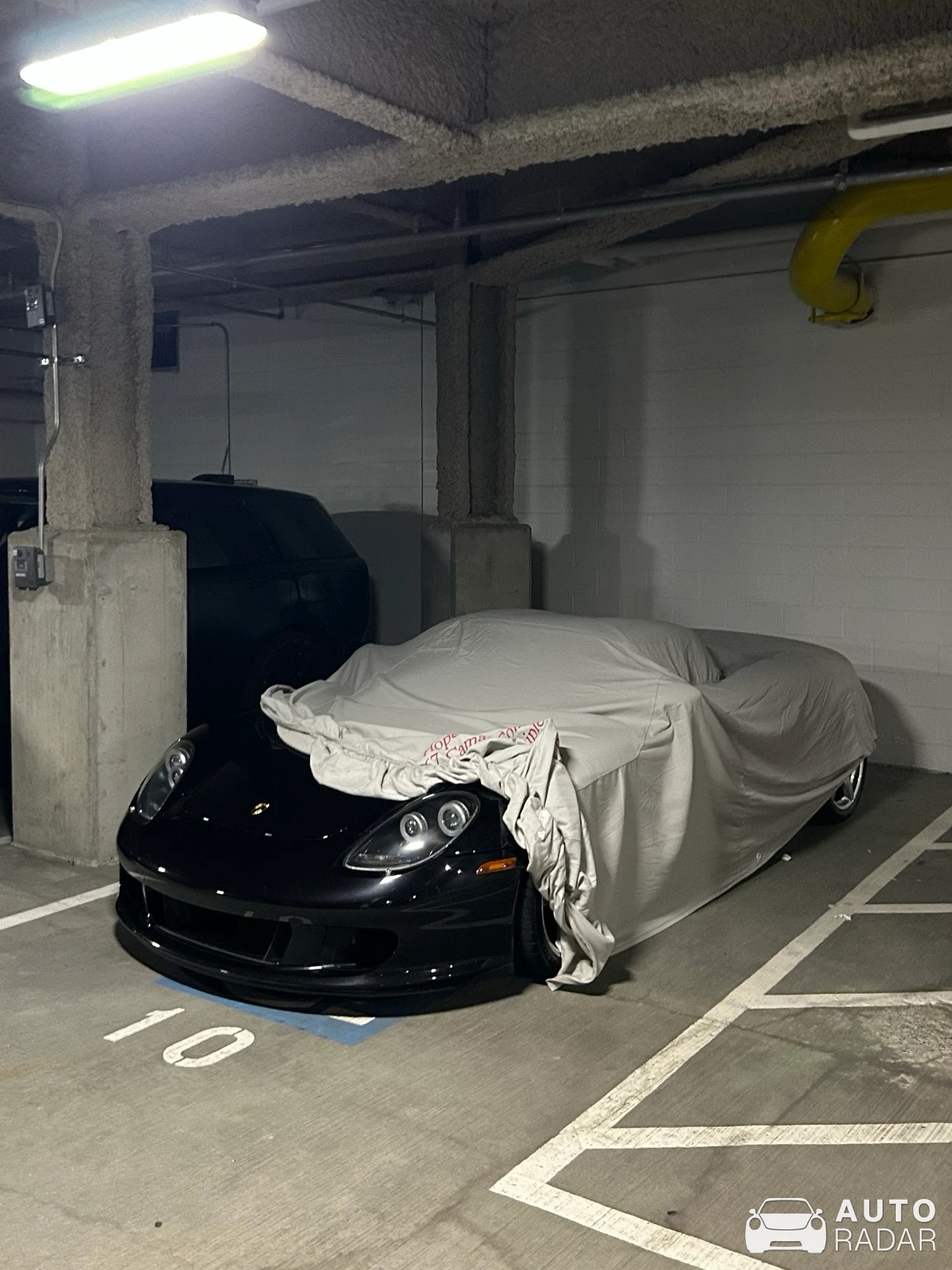 Porsche Carrera GT spotted in Boston