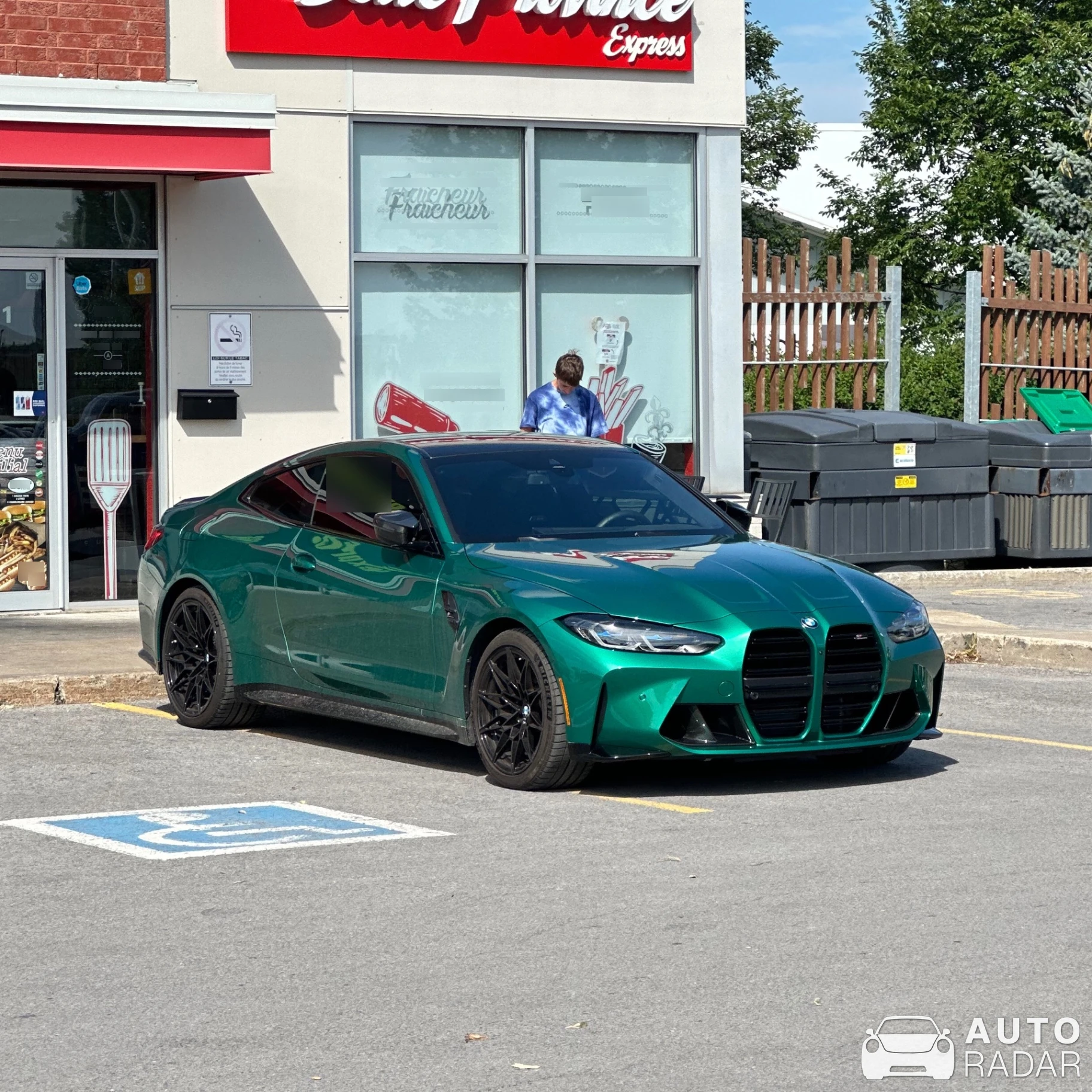 BMW M4 G82 Coupé Competition spotted in Terrebonne, Canada