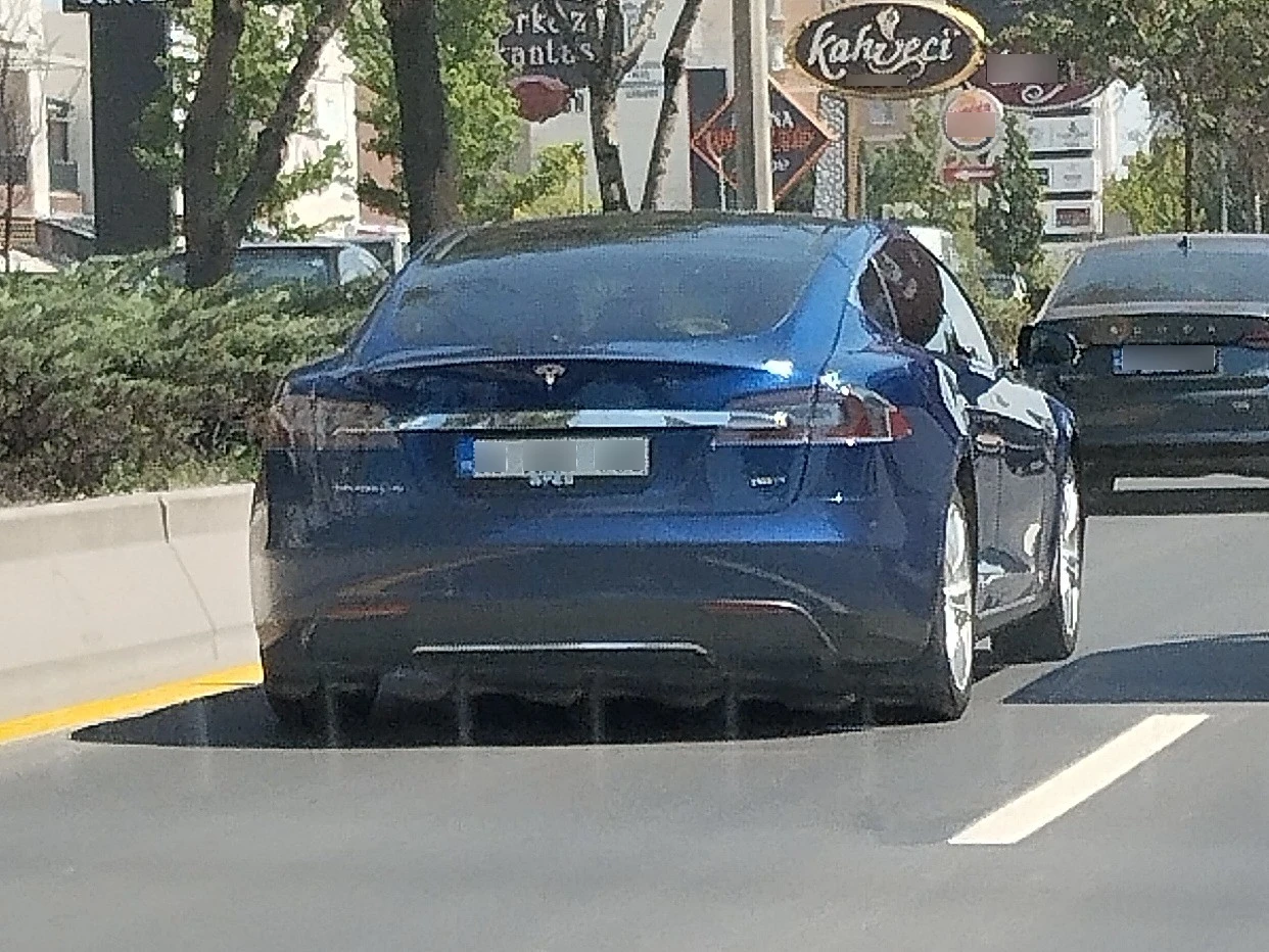 Tesla Model S spotted in Etimesgut, Türkiye