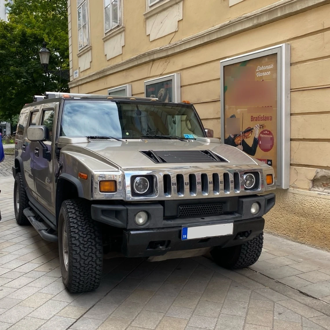 HUMMER H2 spotted in Bratislava, Slovensko