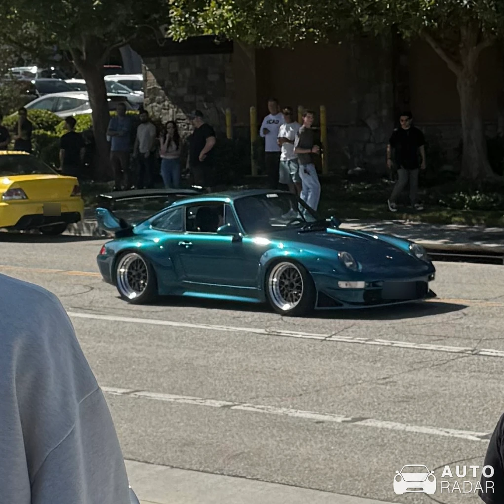 Porsche 993 GT2 spotted in Santa Clarita