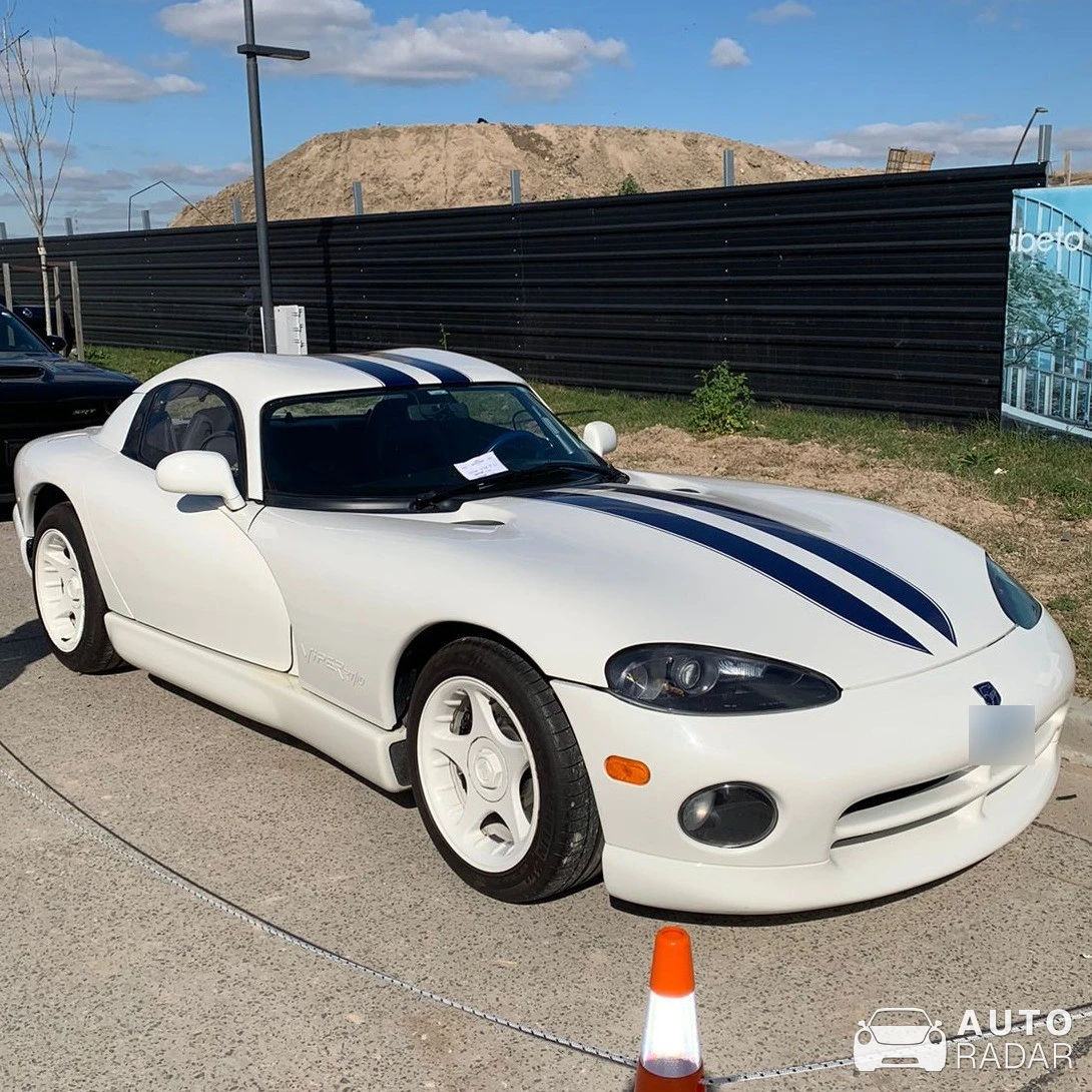 Dodge Viper spotted in Rincón de Milberg, Argentina