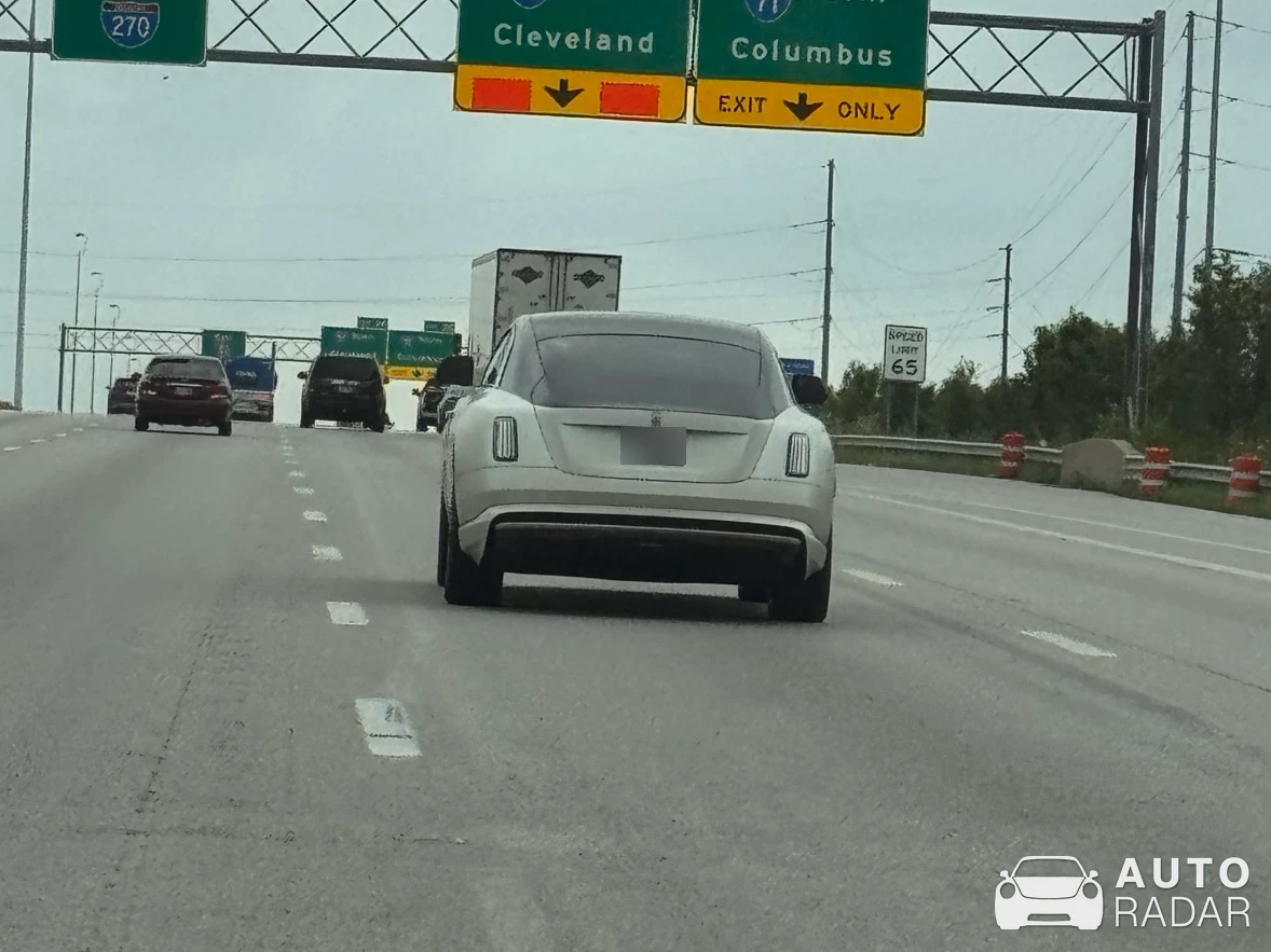 Rolls-Royce Spectre spotted in Gahanna