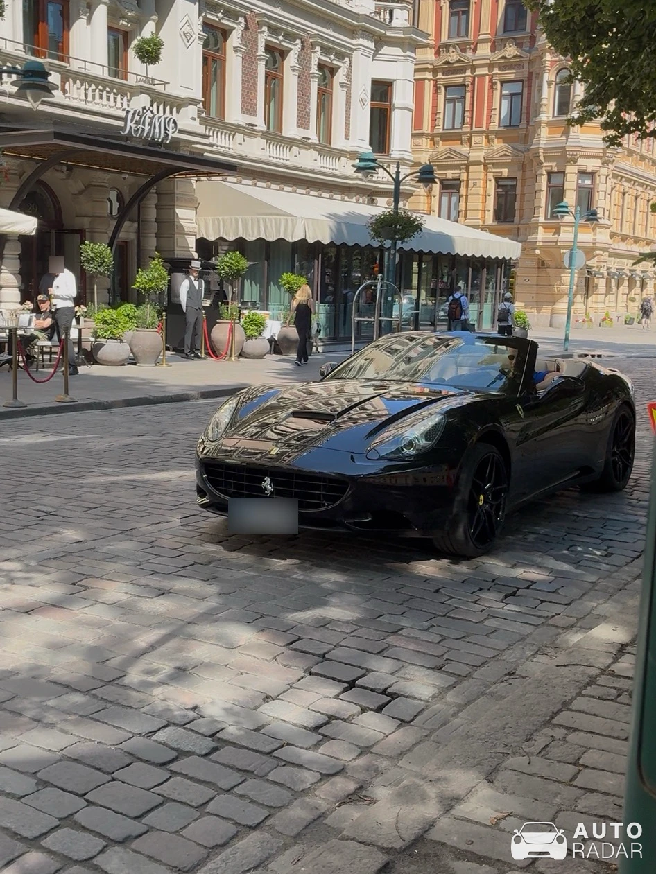 Ferrari California T spotted in Helsinki