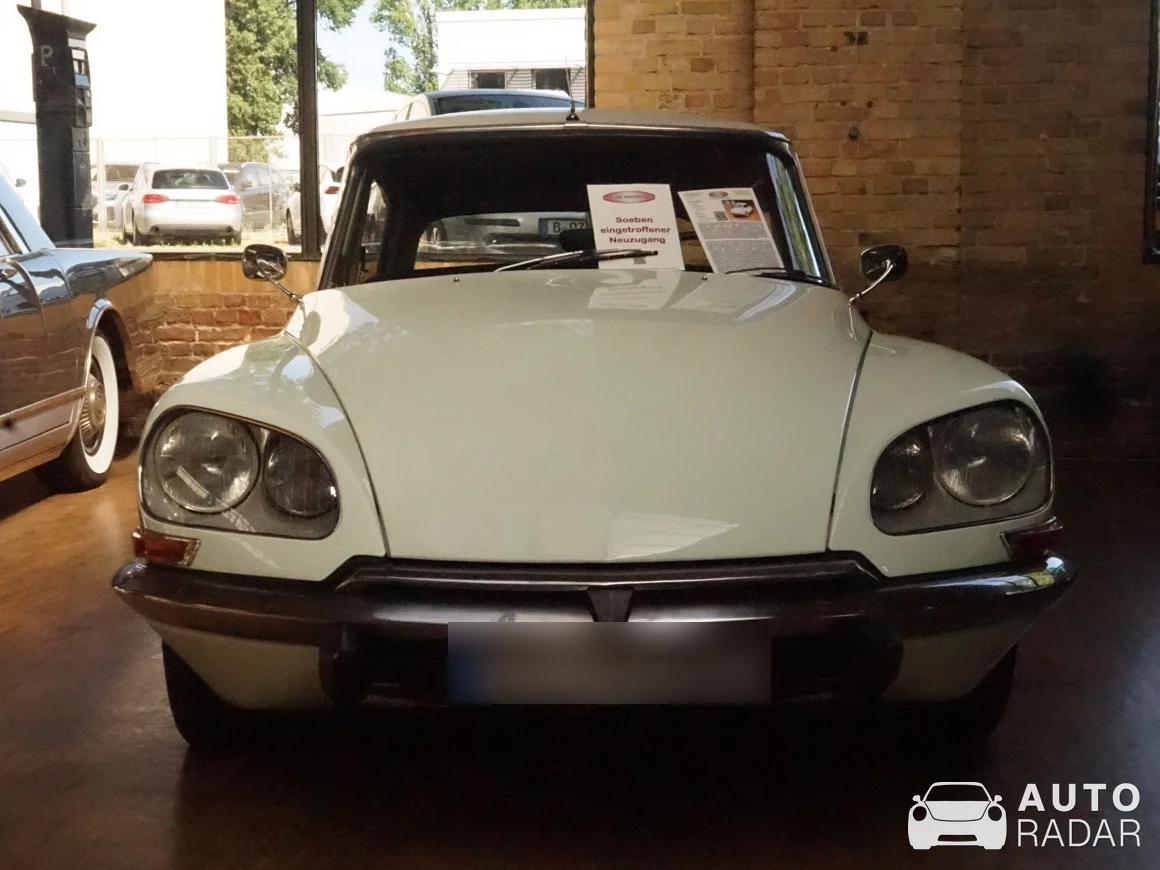 Citroën DS spotted in Berliini