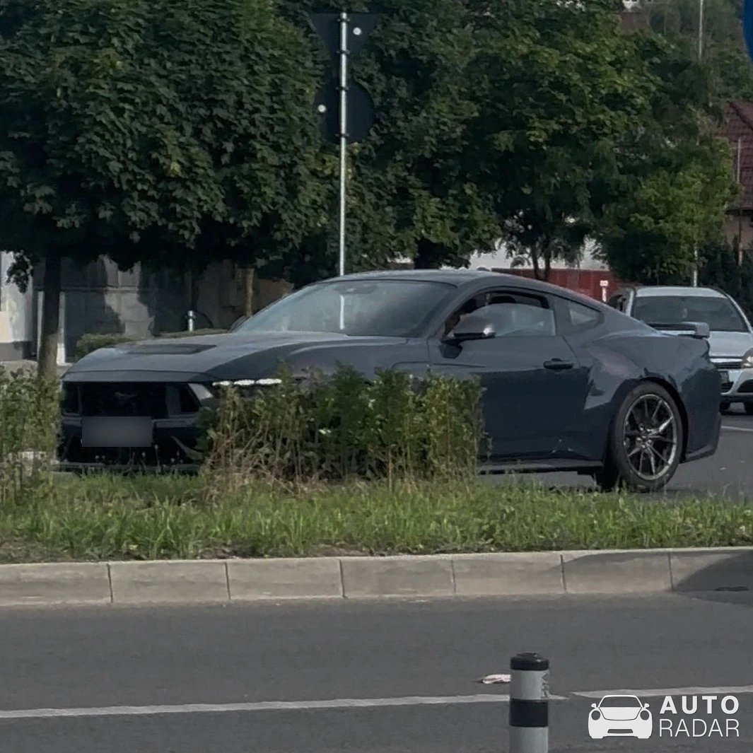 Ford Mustang Dark Horse spotted in Târgu Mureș