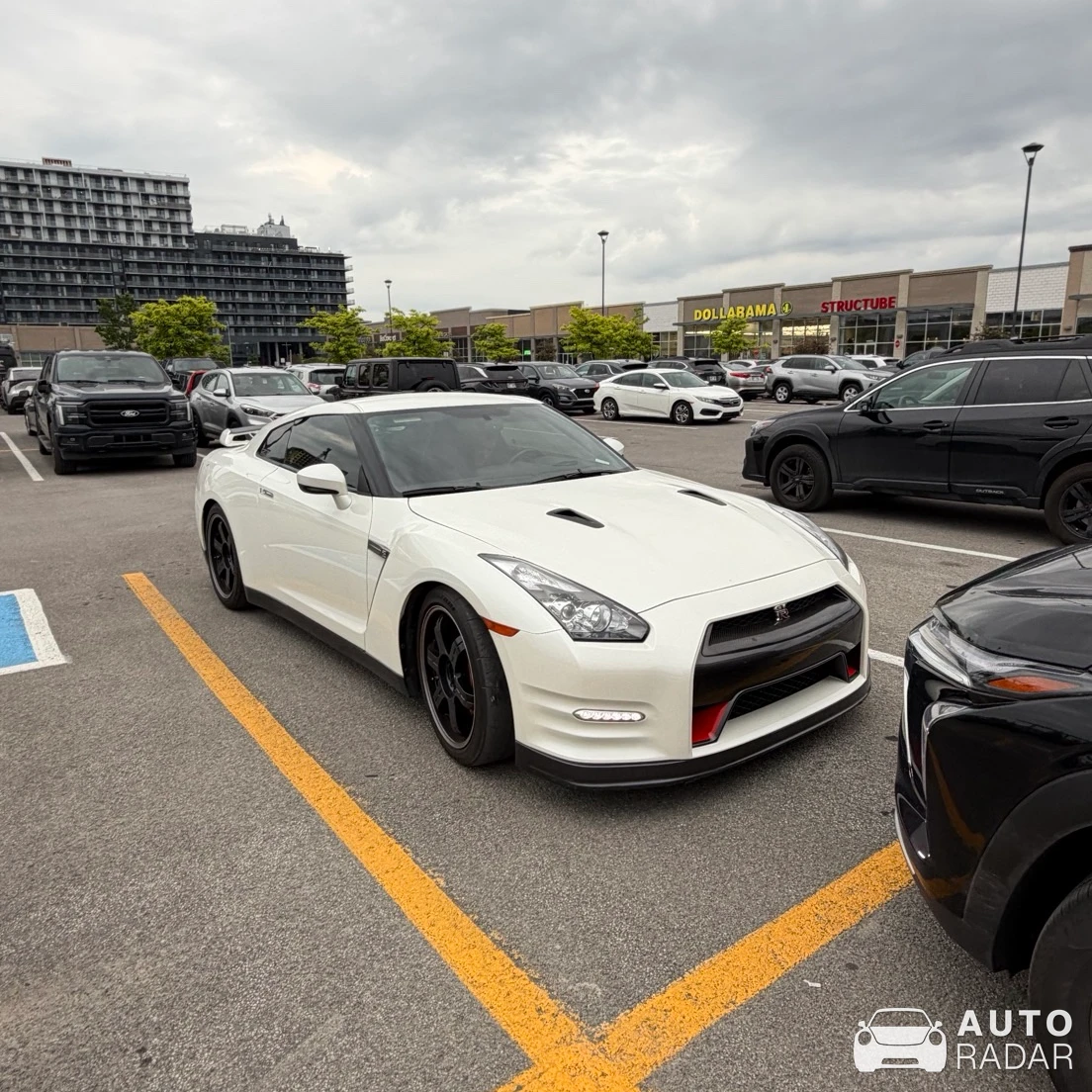 Nissan GT-R R35 Black Edition spotted in Laval