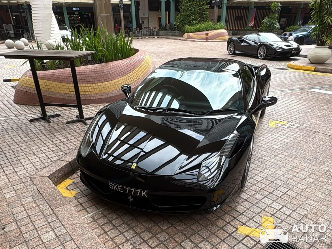 Ferrari 458 Italia spotted in Singapore