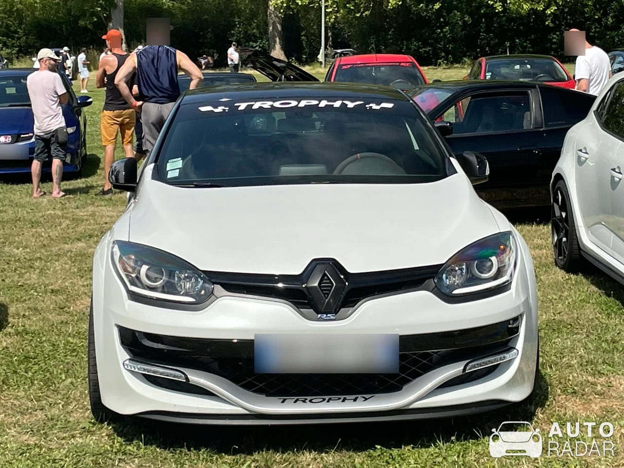 Renault Mégane RS Trophy 2018 spotted in Salonnes
