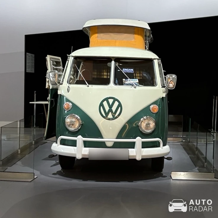 Volkswagen T1 Westfalia spotted in Berliini