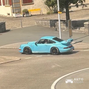 Porsche 911 Turbo 3.3 spotted in Rüti ZH