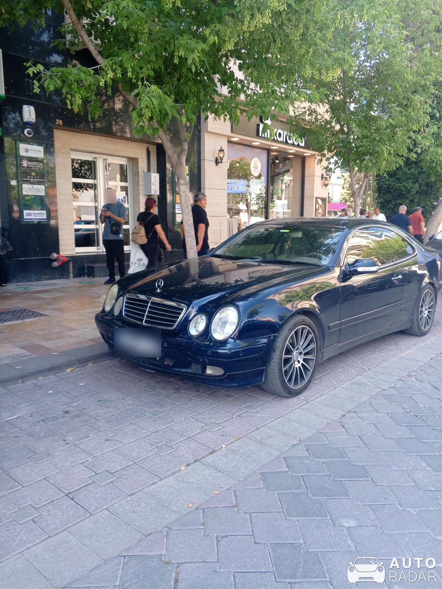 Mercedes-Benz CLK-Klasse spotted in Merkezefendi