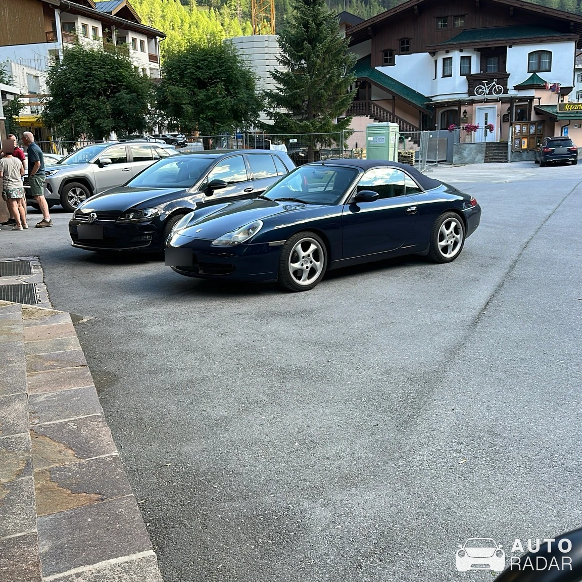 Porsche 996 Carrera Cabriolet spotted in Sölden