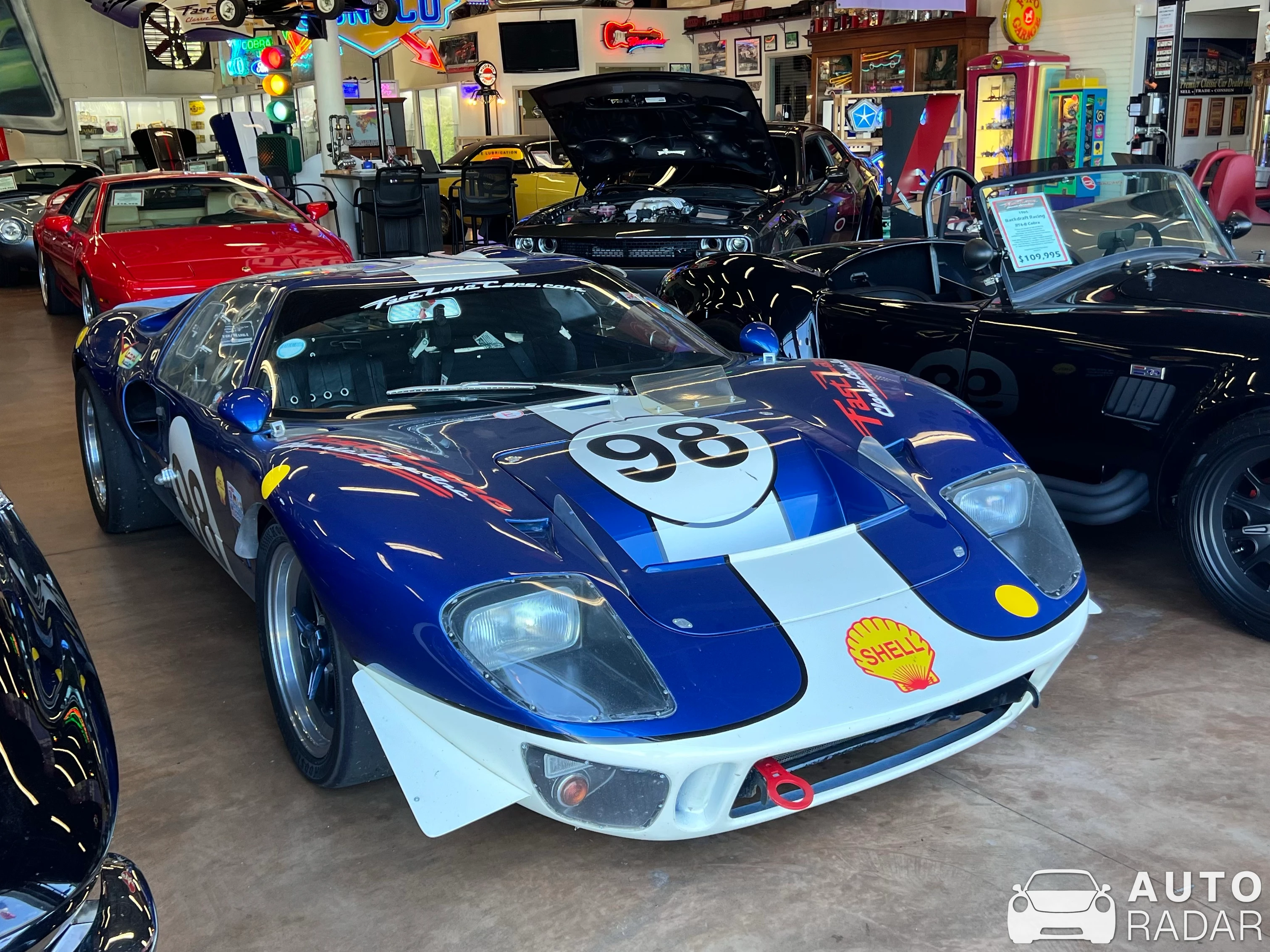 Ford GT40 Replica spotted in Saint Charles