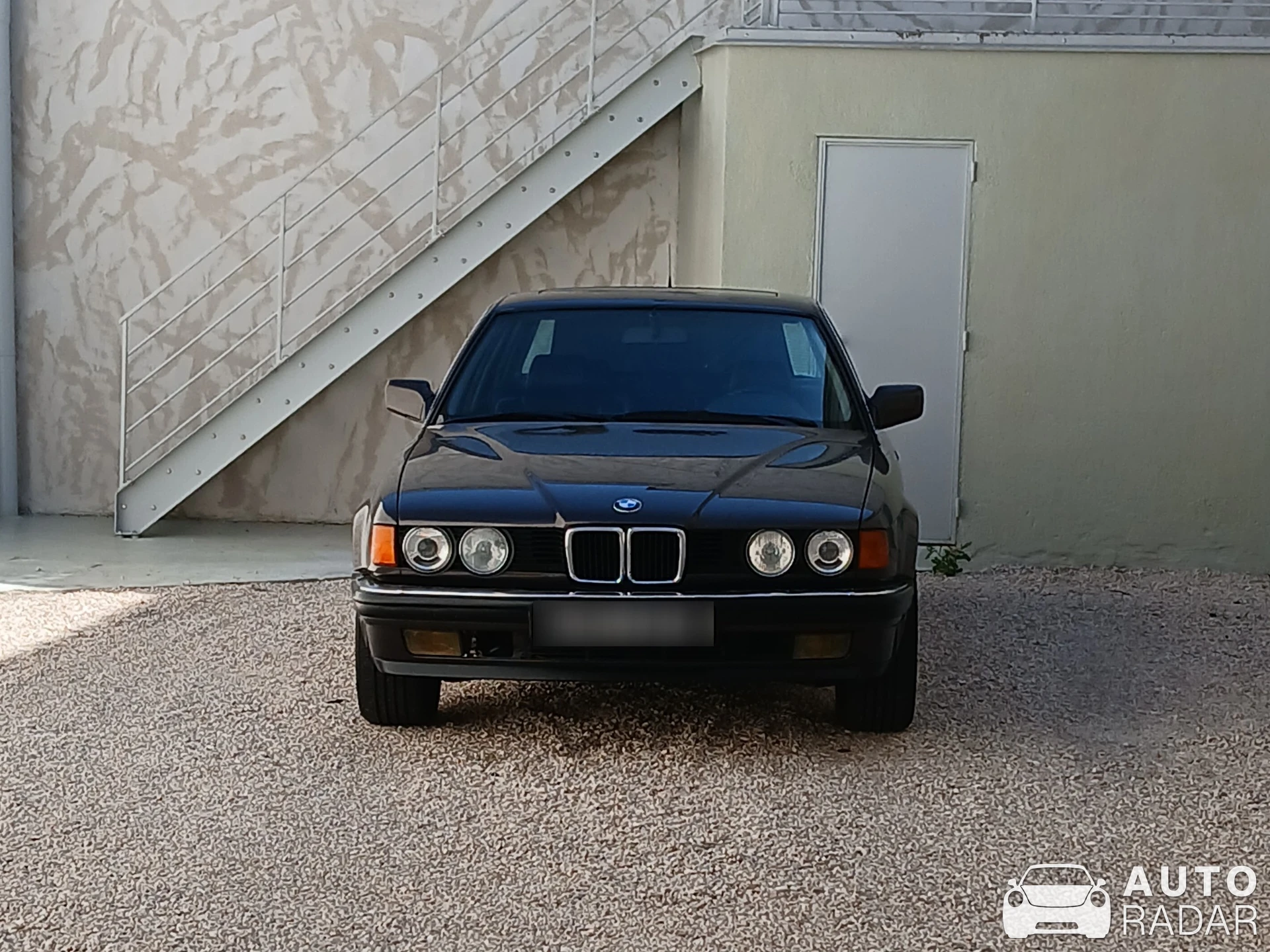 BMW 7 Series spotted in Belleville-en-Beaujolais