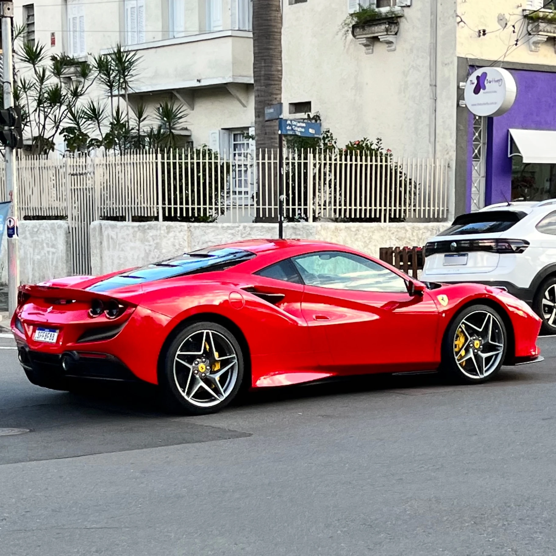 Ferrari F8 Tributo spotted in Bigorrilho, Brazil