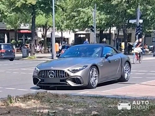 Mercedes-AMG SL 43 R232 spotted in Berlin