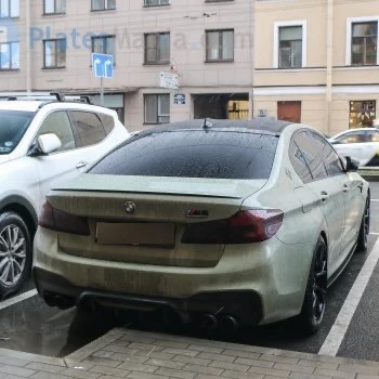 BMW  M5 spotted in Petrograd, Rusko