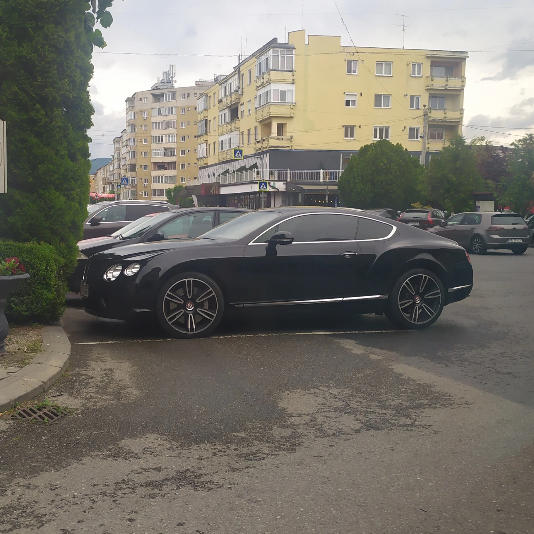 Bentley Continental GT spotted in Hunedoara, Romania