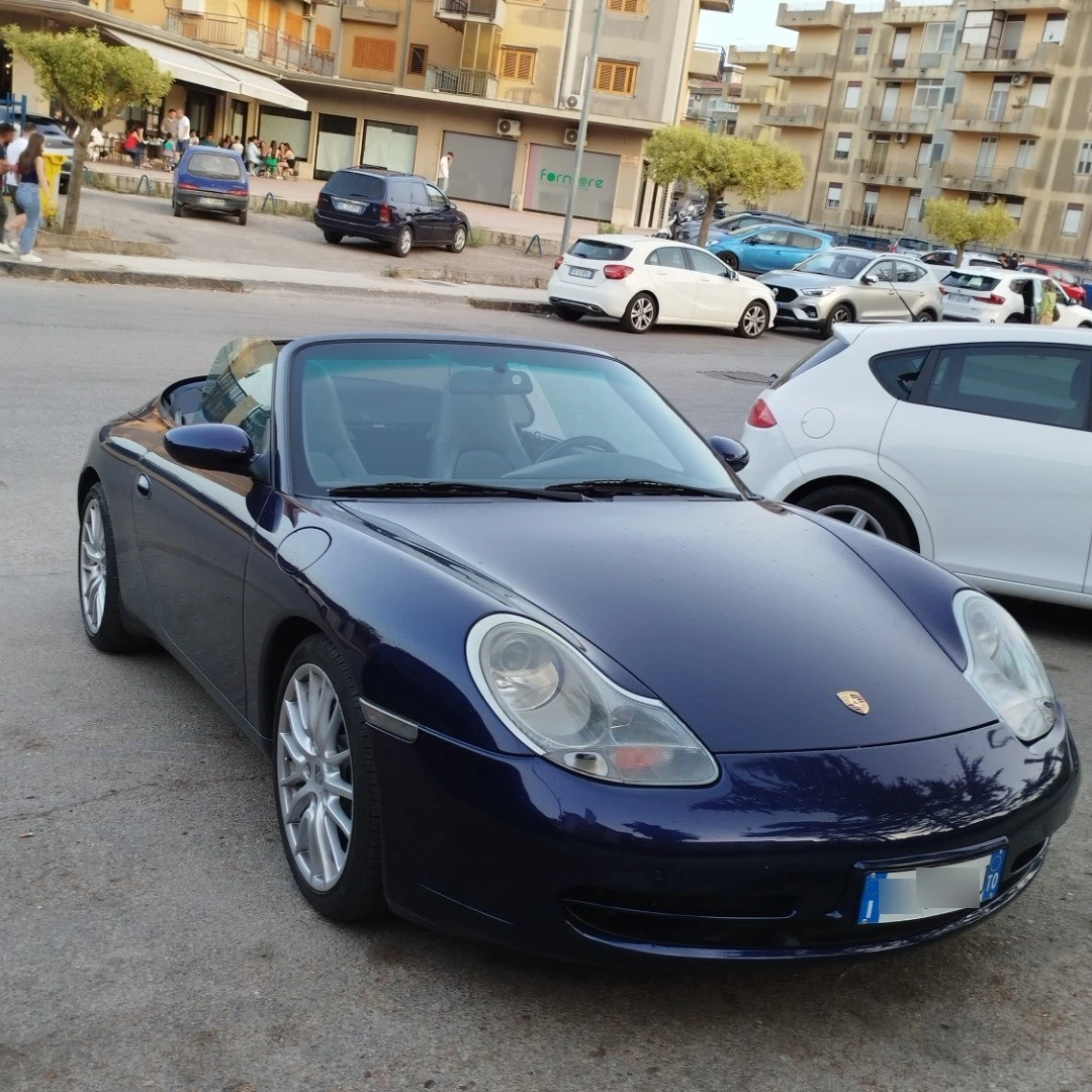 Porsche 911 spotted in Caltagirone, Italy