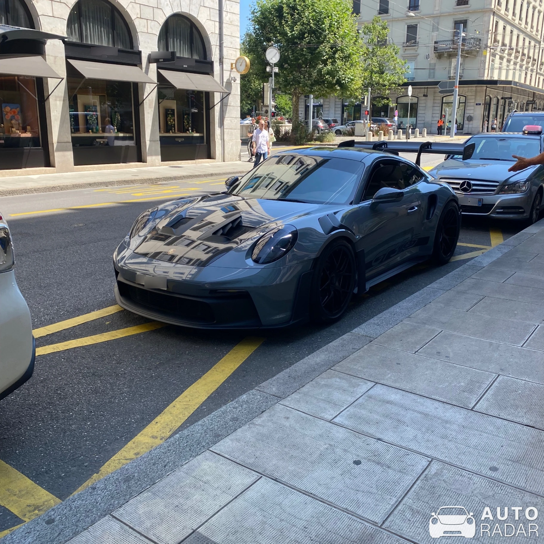 Porsche 992 GT3 RS MkI spotted in Genève, Suíça