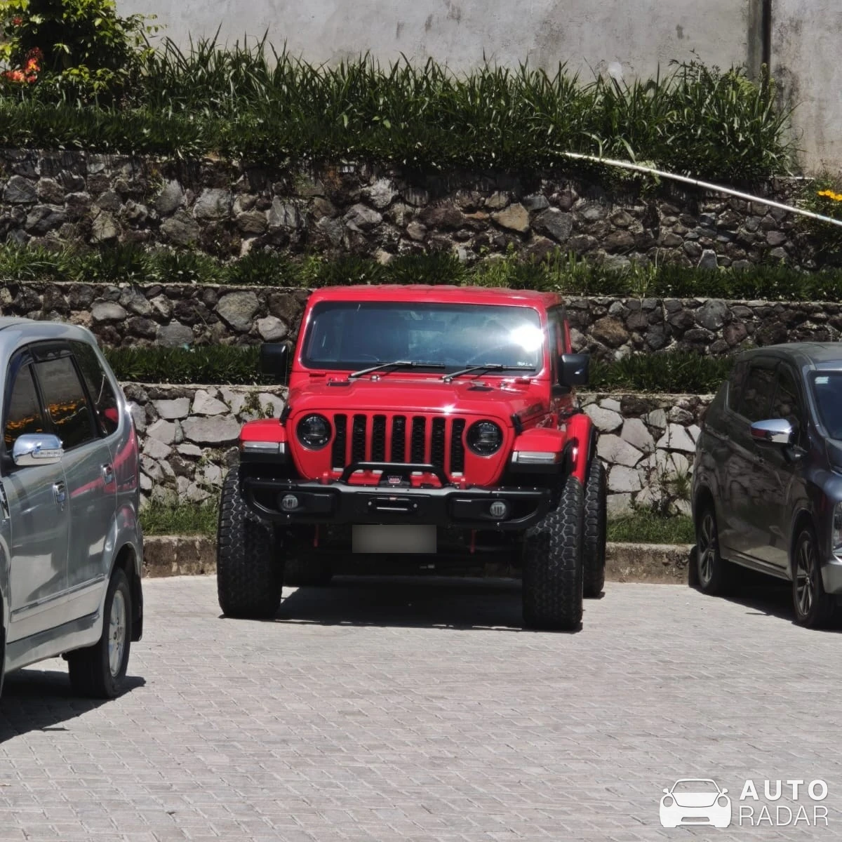 Jeep Wrangler Rubicon spotted in Samosir