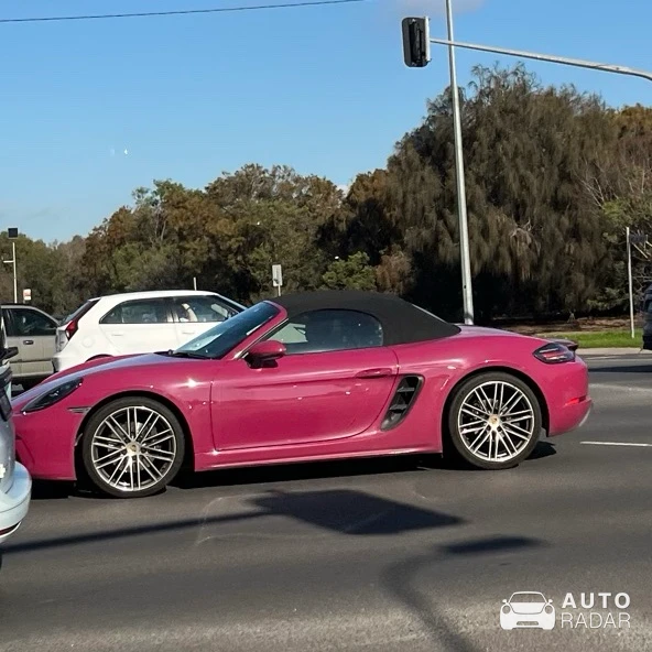 Porsche 718 Boxster T spotted in Leopold